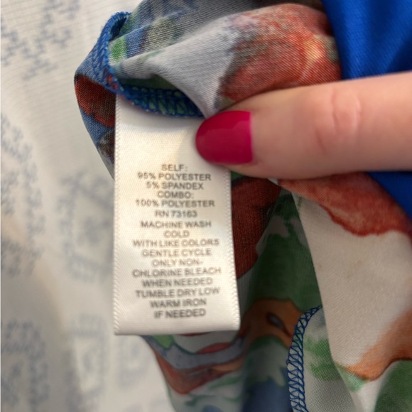 Cool and Comfortable Floral Jumpsuit - Picture 5 of 9